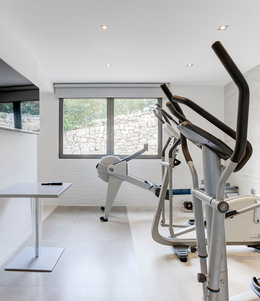 Fitness room Fully equipped fitness room
