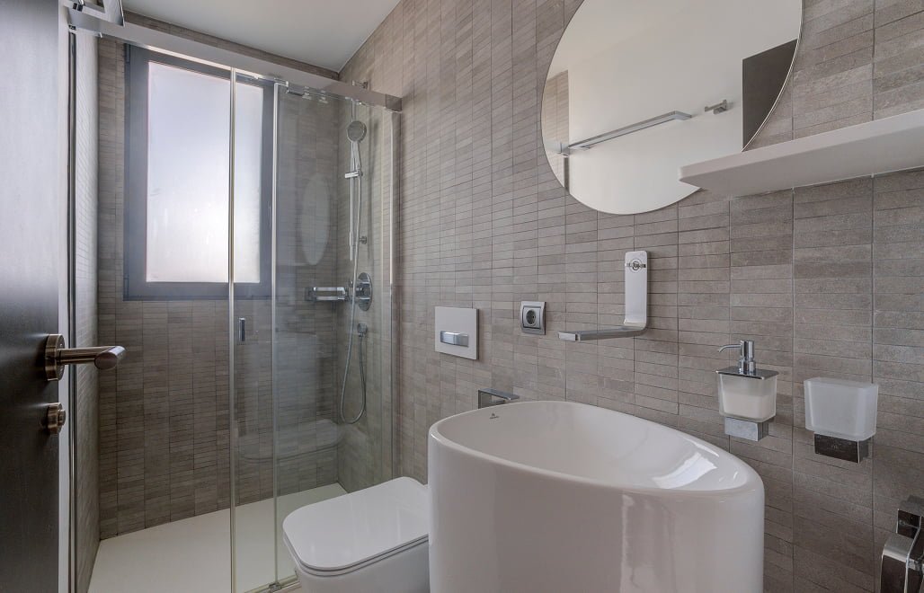 Romantic suite 3 Romantic suite bathroom