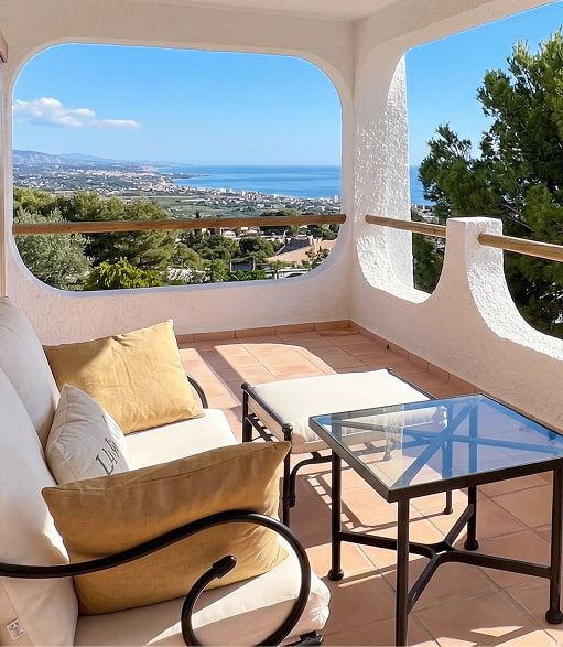Panoramic spots A corner of Villa Mediterránea with sea views